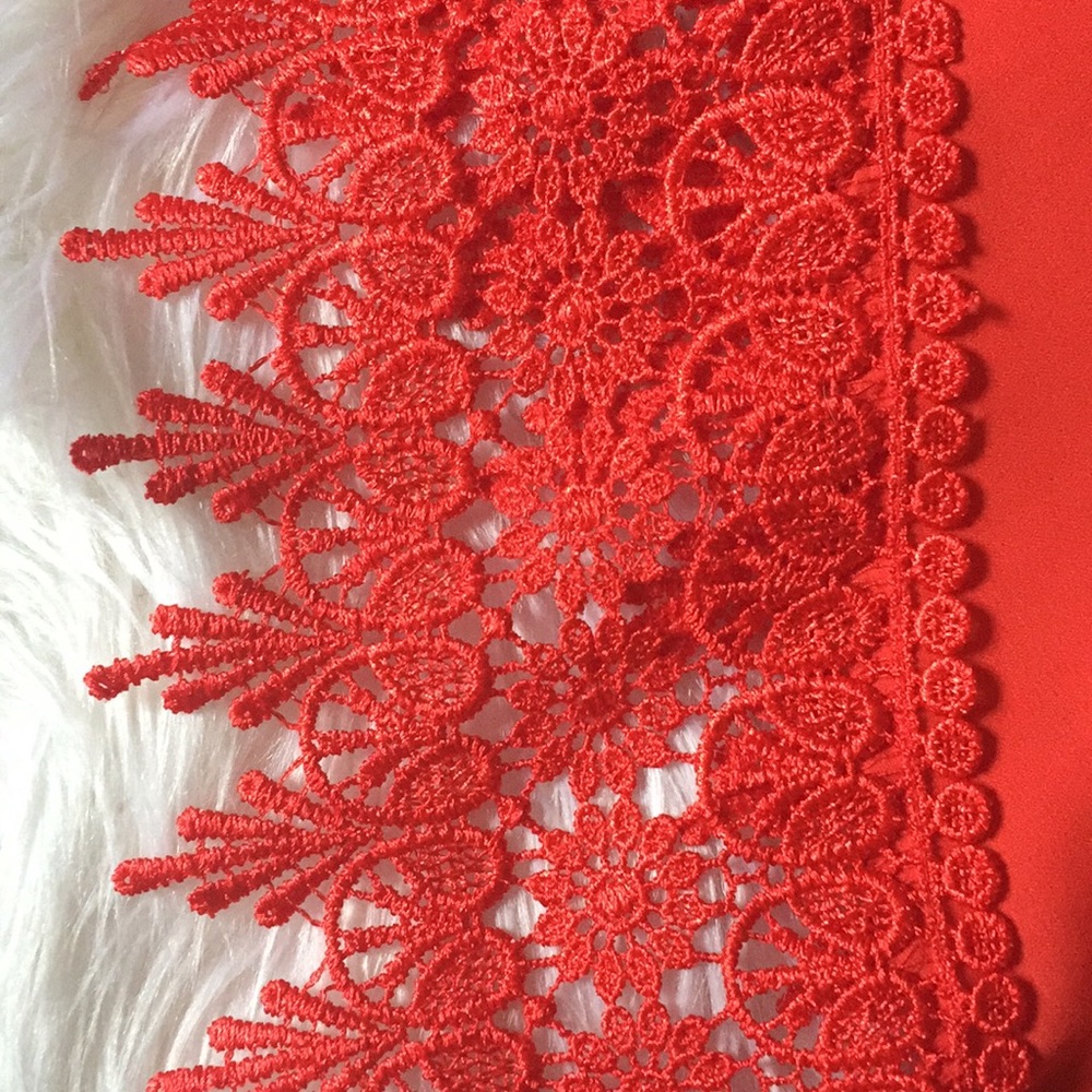 Coral Crochet Detail Tank - Picture 2 of 3